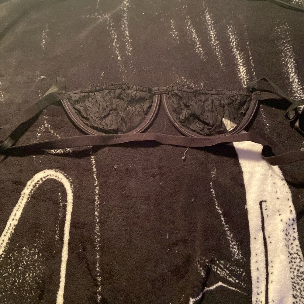 Widow Lace bra